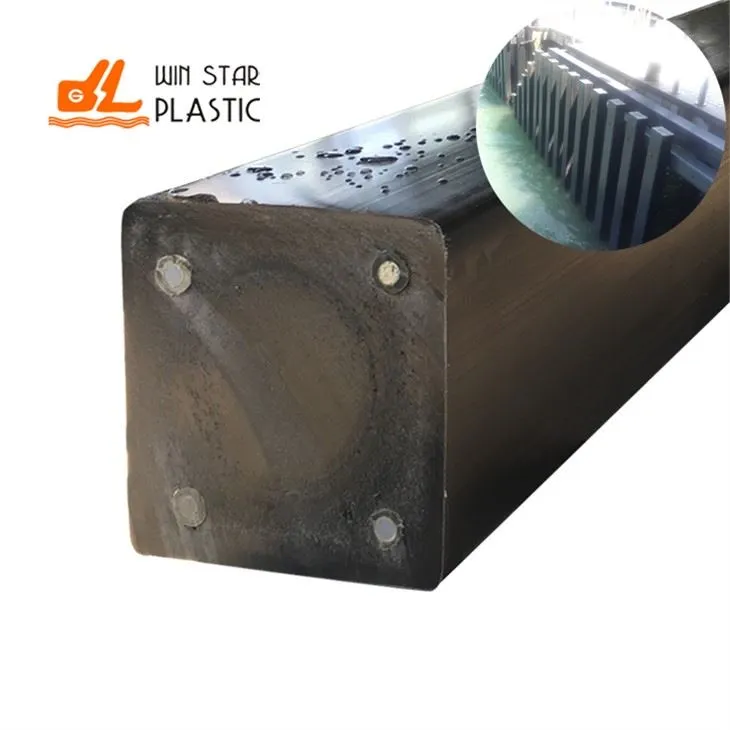 İskele Tekne Çamurluğu